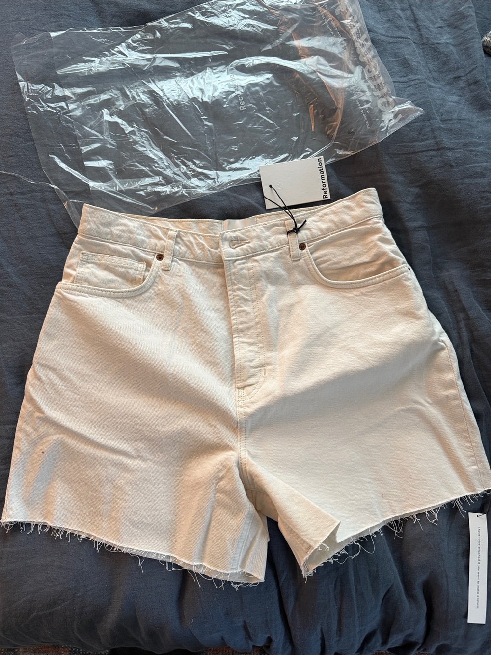 Reformation Saige High-Rise 4” Jean Shorts - Fior Di Latte; size 30